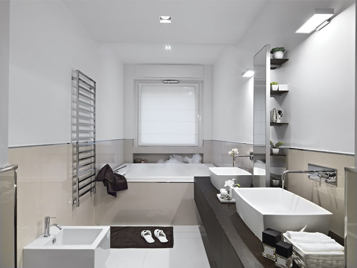 Bagno con doppio lavabo: vantaggi e svantaggi del doppio lavandino -  Diagonal